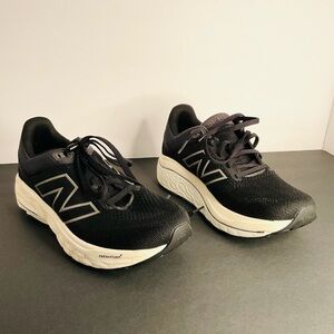 New Balance 860 Black Gray Running Shoes Men’s 8 Women’s 9